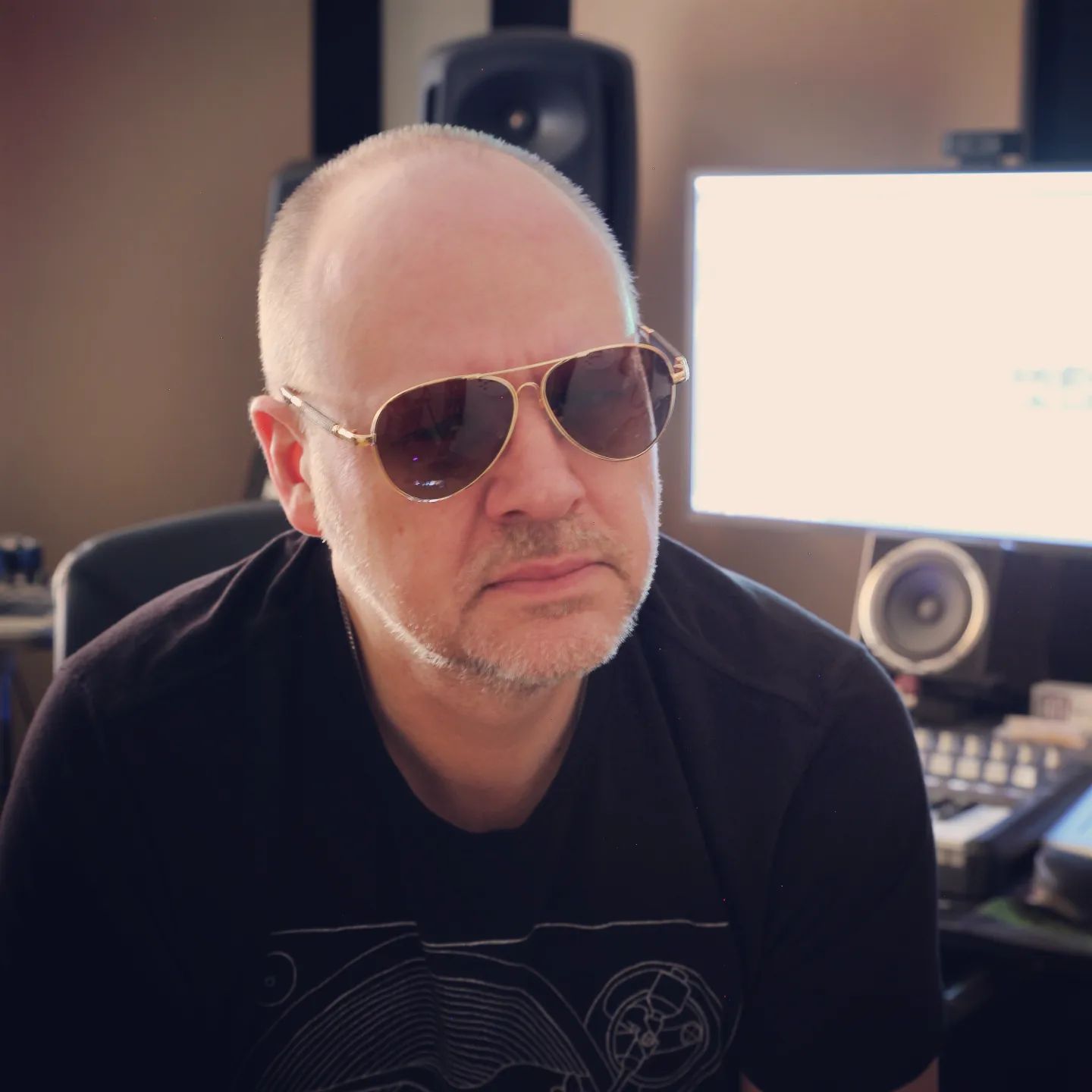 Lol, dark glasses on when critically listening to a mix 😎. It's a thing I like to do sometimes to force me to use my ears rather than my eyes to assess a mix. 👌 #studiolife #musicproduction